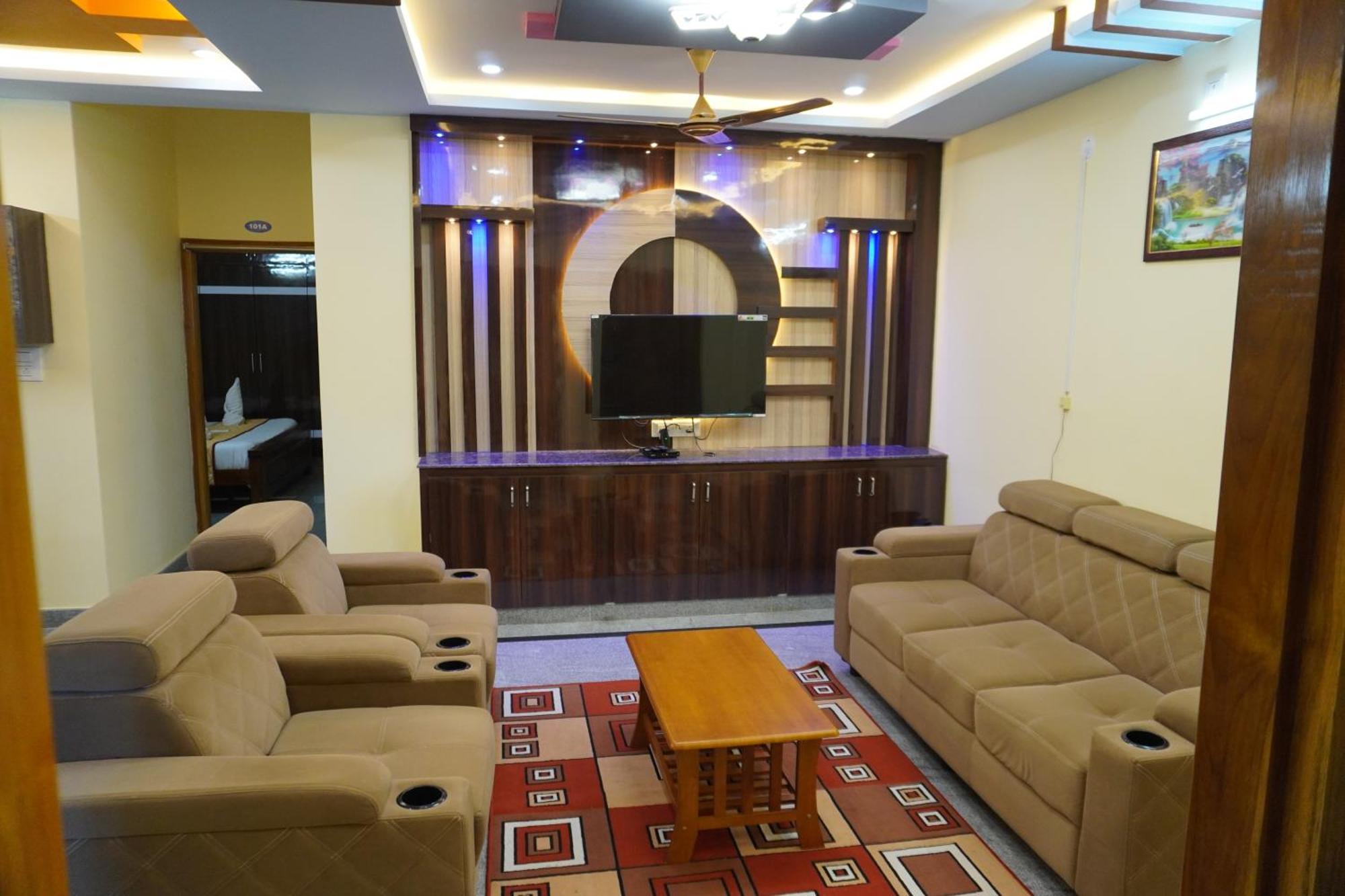 Tirumala Premium Home Stay Тирупати Екстериор снимка