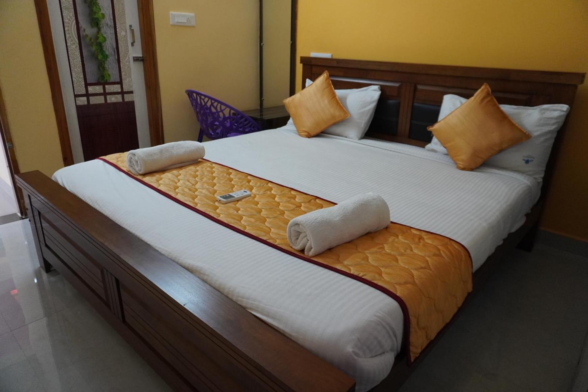 Tirumala Premium Home Stay Тирупати Екстериор снимка