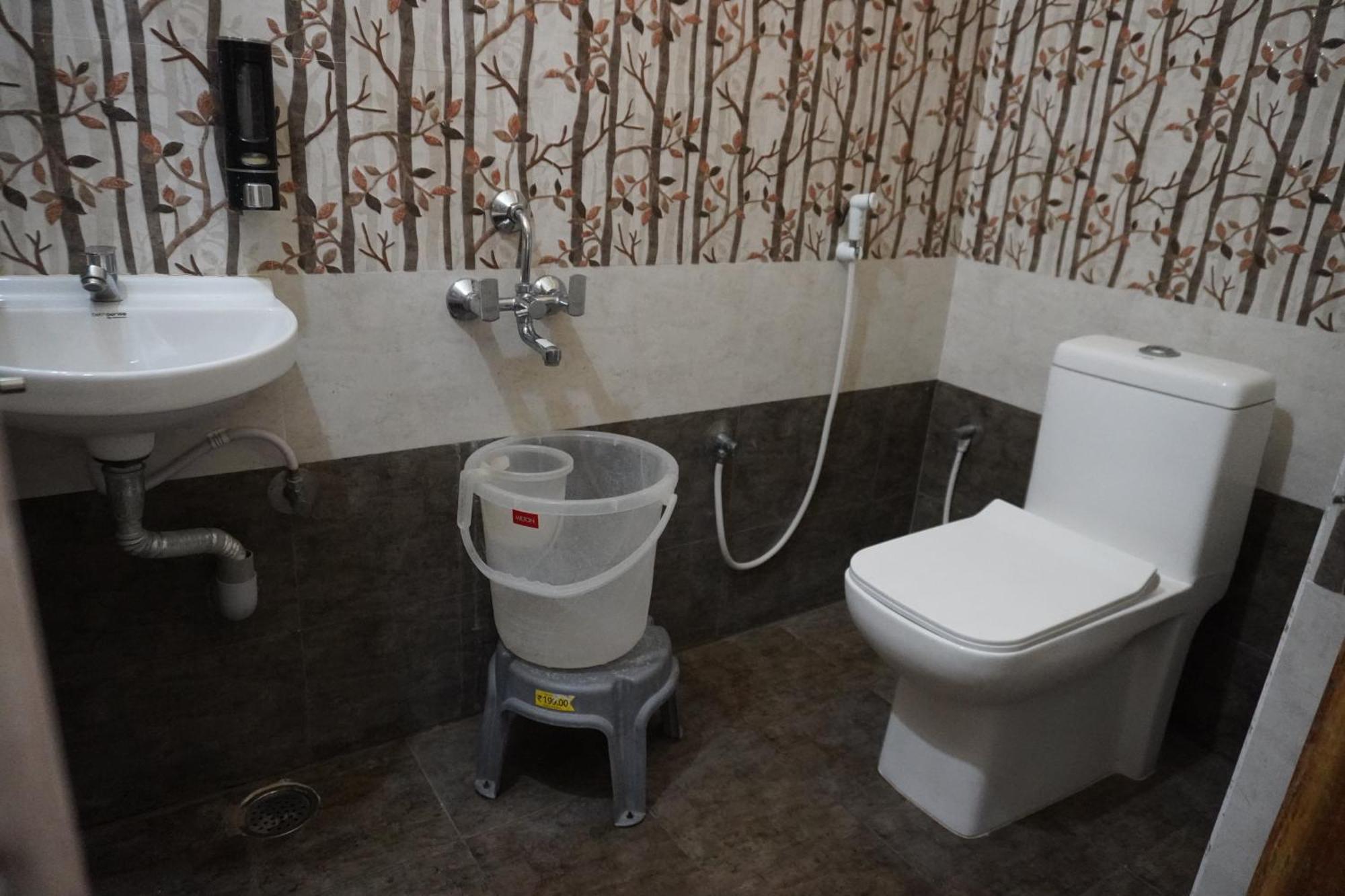 Tirumala Premium Home Stay Тирупати Екстериор снимка